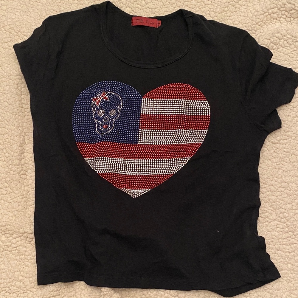 me.n.u. Black Tee with Heart and Skull Design